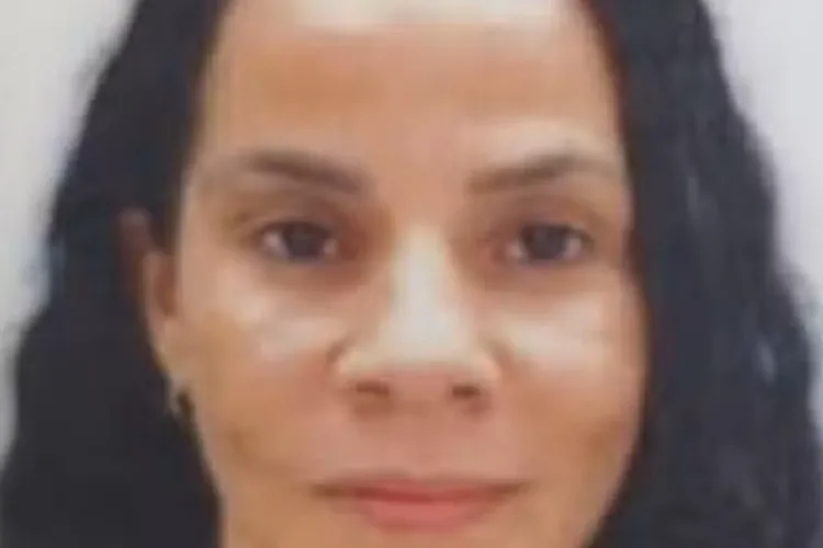 Mulher é morta com golpe de faca e marido agredido com marreta em Feira de Santana