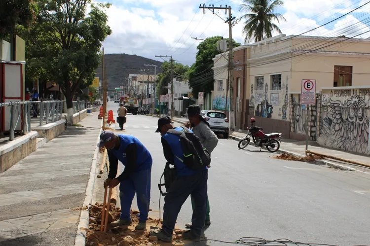 Brumado: Prefeitura inicia ornamentação para celebrações dos festejos juninos