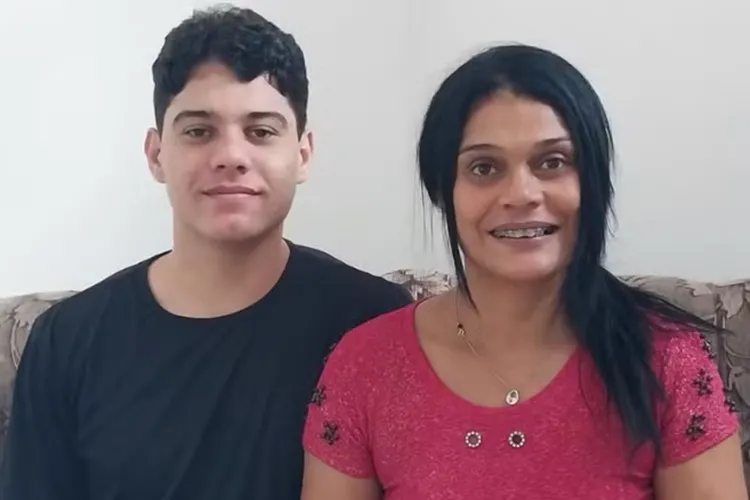 Poções: Filho de professora é um dos quatro baianos a tirar mil na redação do Enem 2023