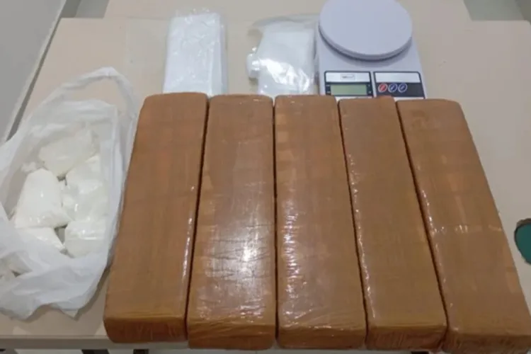 78ª CIPM apreende mais de 5 kg de drogas durante ação em Vitória da Conquista