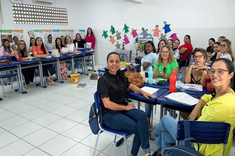 Município de Brumado mobiliza formação do programa Criança Alfabetizada