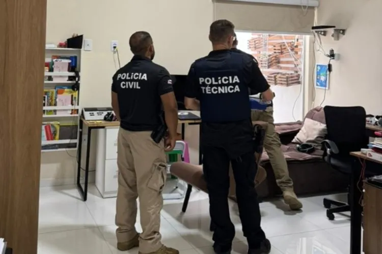 Jequié: Fonoaudióloga é presa acusada de maus-tratos em criança com hidrocefalia