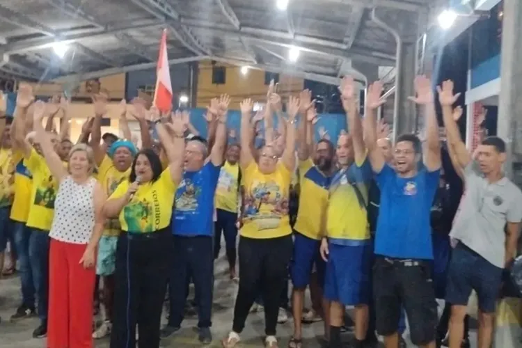 Funcionários dos Correios entram em greve por tempo indeterminado
