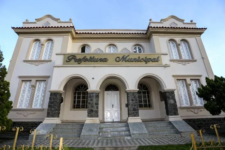 MP recomenda convocação de candidatos excedentes para apoio escolar em Santo Antônio de Jesus