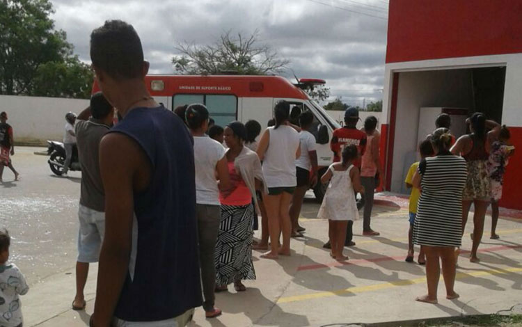 Sem CNH, motorista embriagado invade calçada, atropela mulher e é preso em Vitória da Conquista