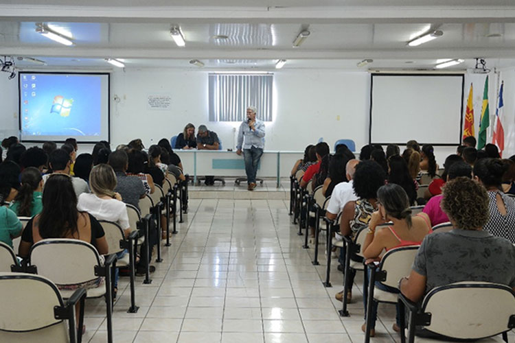 Prefeito de Brumado recepciona novos professores da rede pública municipal