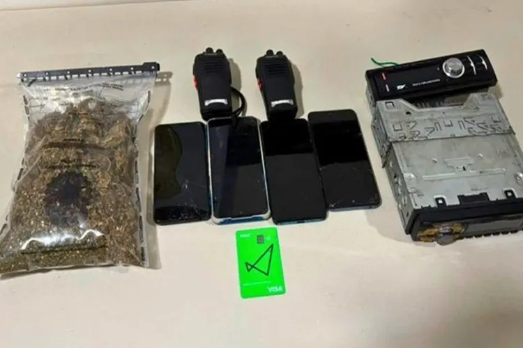 Bom Jesus da Lapa: Rondesp apreende droga escondida no estepe e prende jovens na BR-430
