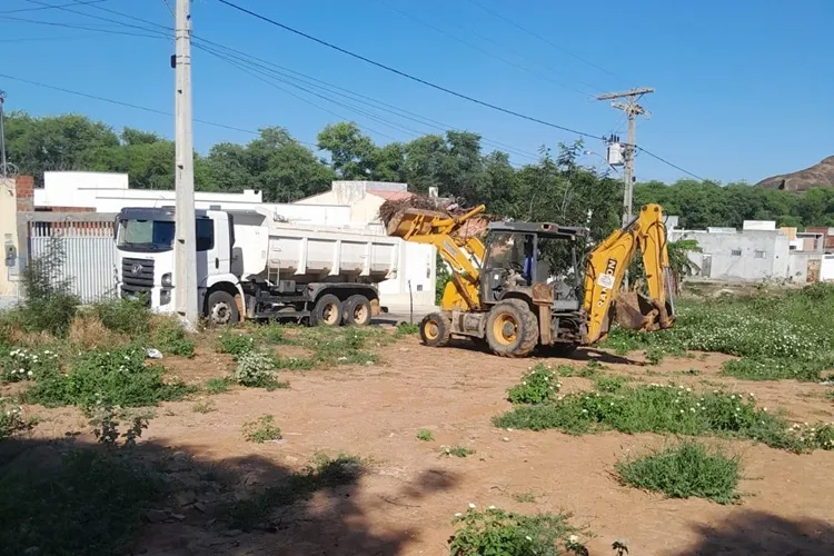 Prefeitura de Guanambi segue com limpeza urbana após período de chuvas intensas