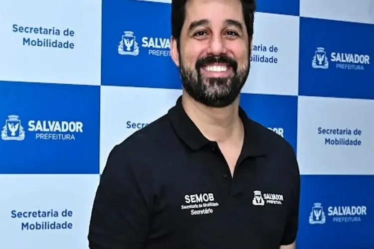 TRE-BA ordena prisão de secretário e multa de R$ 1 milhão por hora por falta de ônibus