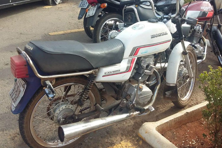 Caetité: Polícia apreende motocicletas furtadas e efetua prisões por tráfico de drogas