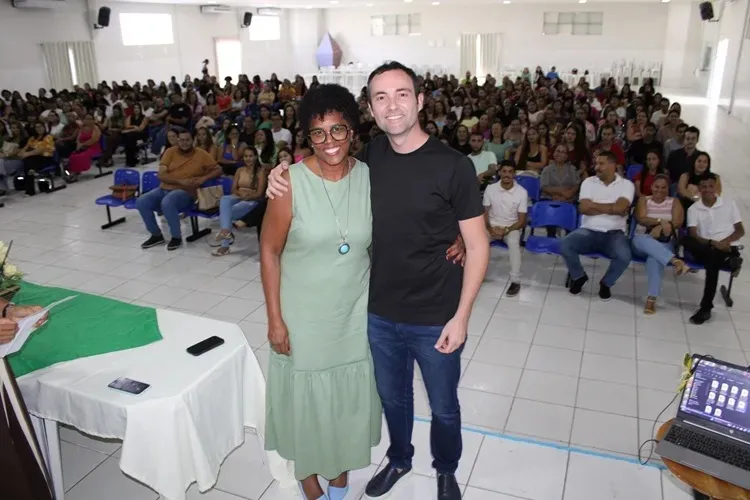 Fabrício Abrantes envia projeto de lei para instituir Programa Alfabetiza Brumado