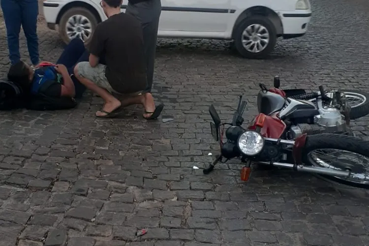 VÍDEO: Motorista atropela mulher, nega socorro e foge após acidente em Brumado