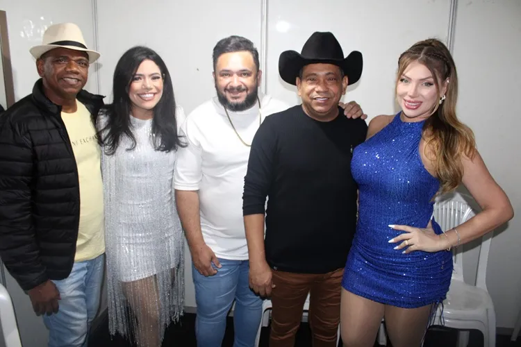 Banda Canários do Reino garante alegria do público no aniversário de Brumado