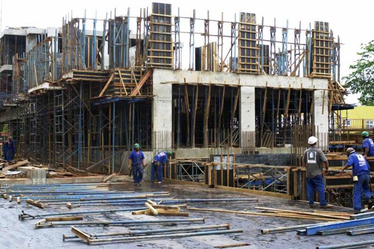Emprego na construção atinge o maior nível dos últimos 7 anos
