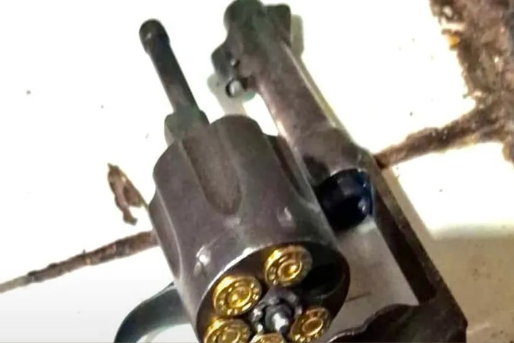 Deficiente visual é encontrado baleado dentro de sua residência em Tanque Novo