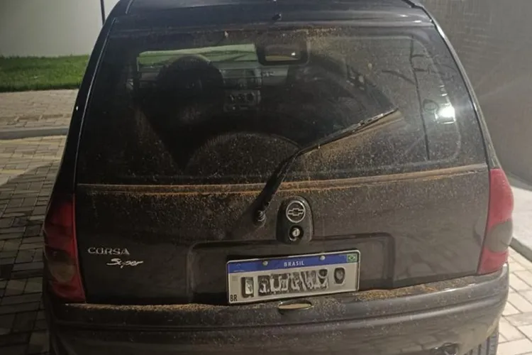 Motorista sem habilitação é flagrado fazendo manobras perigosas em Encruzilhada