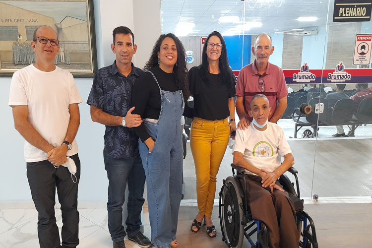 Com aprovação de projetos, Câmara de Brumado contará com intérprete de Libras