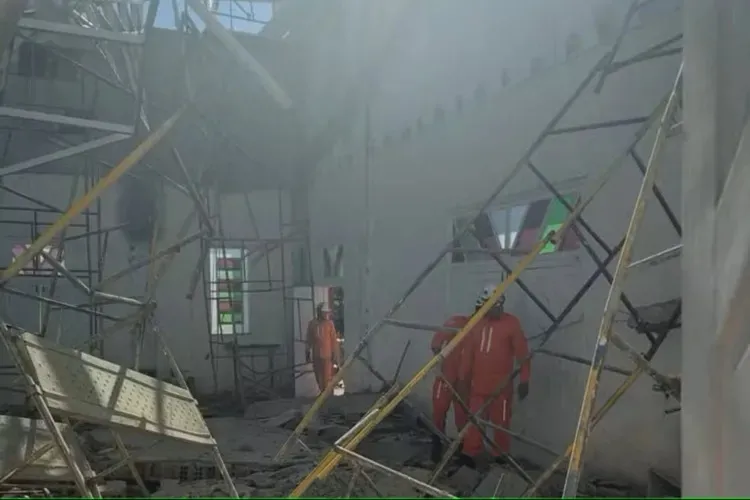 Jequié: Defesa Civil embarga obras de reforma da igreja após desabamento do teto 