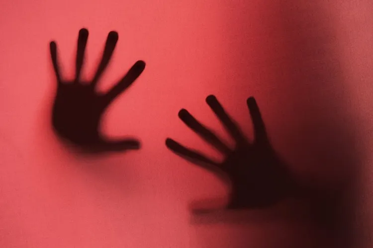 Brasil tem 1 estupro a cada 6 minutos; meninas negras são maioria