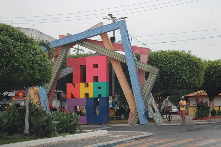 Tanhaçu: Homem é preso em flagrante após agredir mulher com socos e pontapés