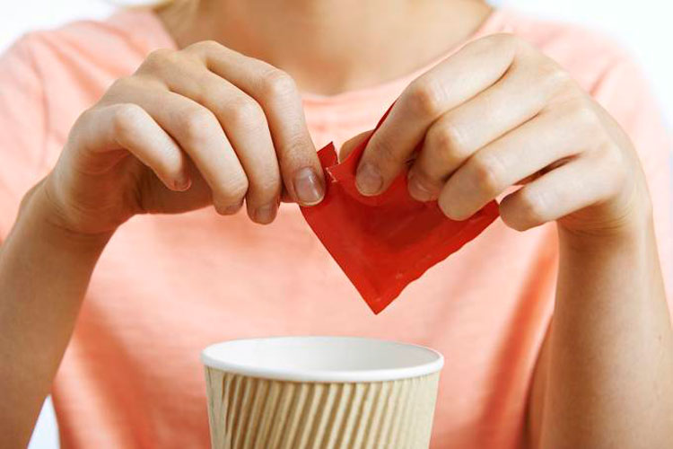 Adoçantes não ajudam na perda de peso ? e ainda podem engordar