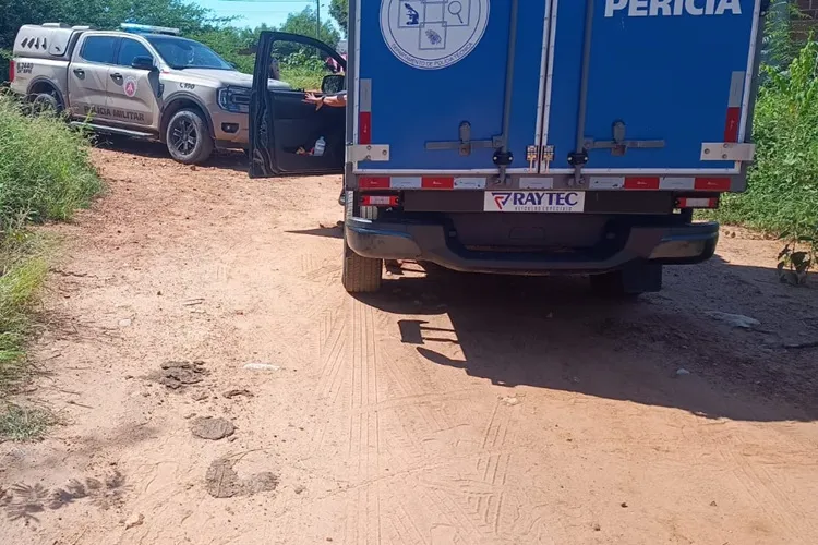 Idoso de 79 anos morre após colisão entre carro e moto em Rio de Contas