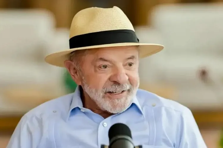CEO da Atlas e jornal Estadão projetam triunfo de Lula sobre Flávio Bolsonaro