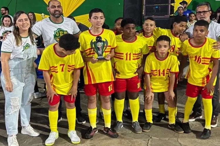 Jogos Escolares reúne estudantes de Brumado em diversas competições esportivas