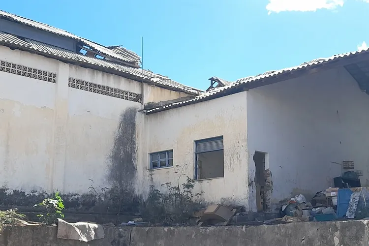 Brumado: Prédio da antiga Cesta do Povo utilizado para práticas libidinosas e uso de drogas