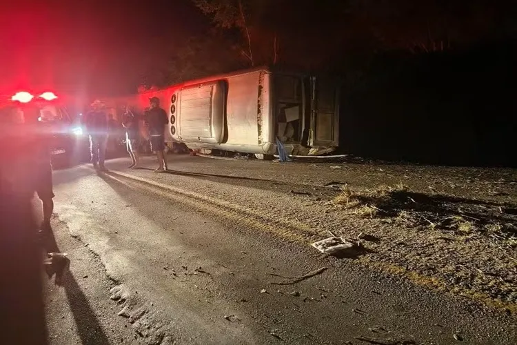 Sete baianos morreram em acidente com ônibus de Brumado