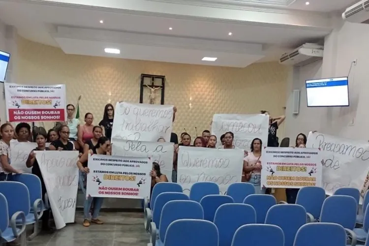 Bom Jesus da Lapa: Aprovados em concurso acusam prefeitura de manter 'farra de contratos'