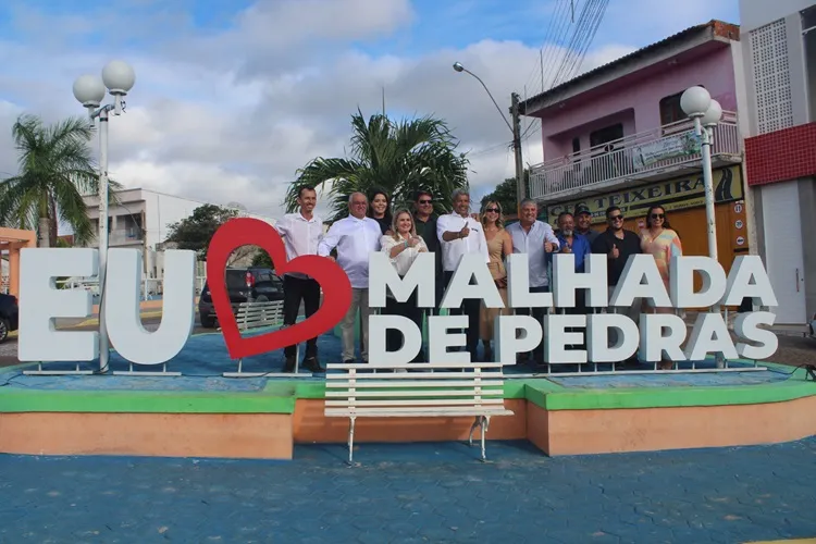 Jerônimo Rodrigues e Beto de Preto Neto entregam obras em Malhada de Pedras