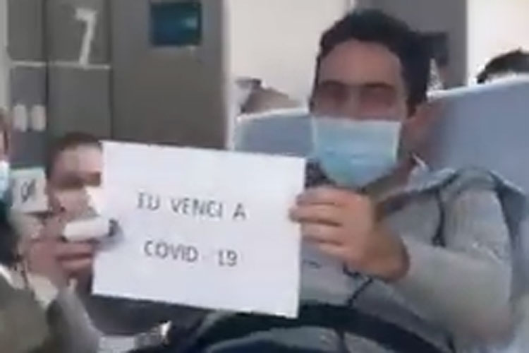 Vídeo mostra saída do empresário brumadense Márcio Moreira do Hospital Sírio Libanês em São Paulo