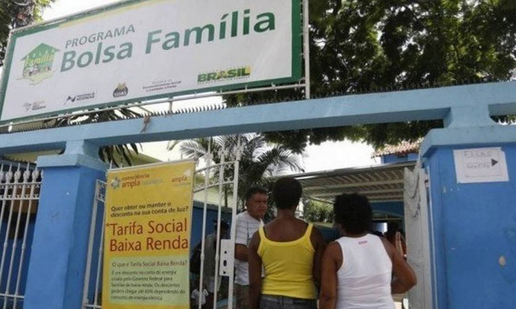 Auxílio Brasil começa a ser pago dia 17 para quem tem Bolsa Família