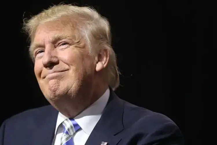 Donald Trump é condenado em julgamento sobre fraude e suborno a atriz pornô