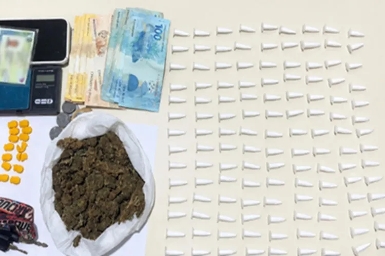Ação da 29ª CIPM em Novo Horizonte resulta em apreensão de drogas e moto adulterada