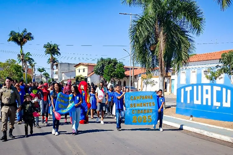 Polícia Militar realiza ação social do Projeto Sementes Cidadãs em Ituaçu