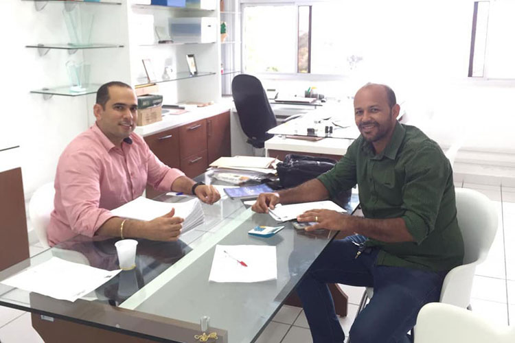 Brumado: Agentes de endemias controlam surto do aedes aegypti na região de Itaquaraí