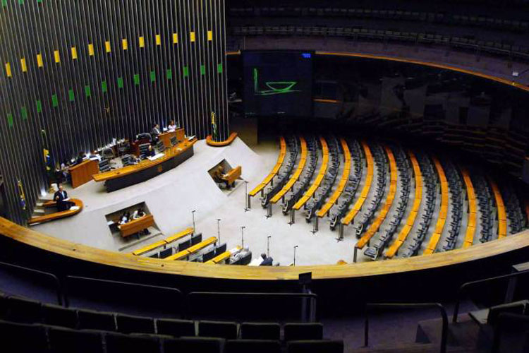 Congresso retoma atividades com maior renovação recente