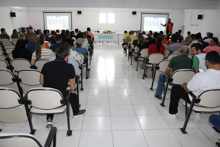 Seca: Brumado sedia reunião de alinhamento estratégico de ações da Defesa Civil