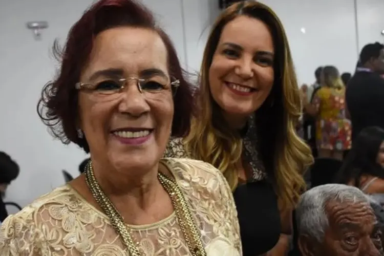 Prefeita de Vitória da Conquista ganha sobrevida em caso de inegibiliidade de candidatura