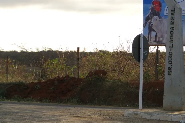 Corpo é encontrado às margens da BR-030 em Lagoa Real