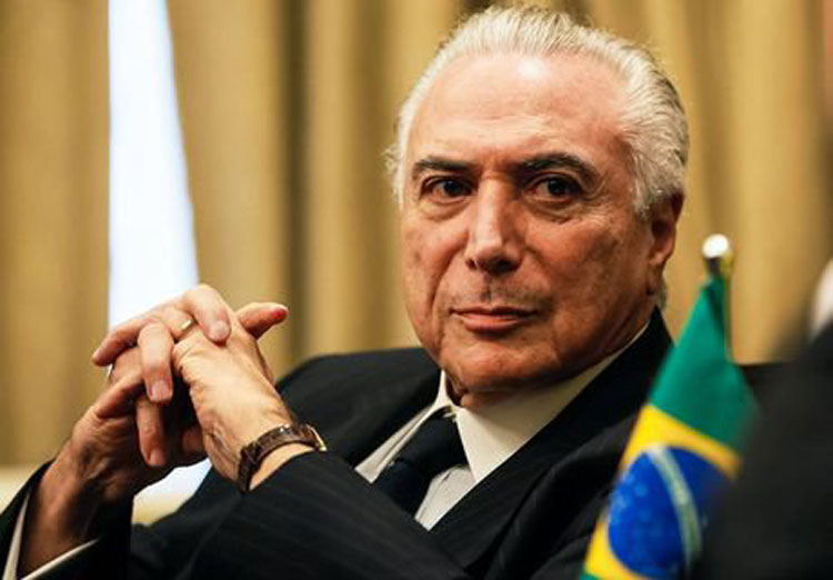 Michel Temer nega risco de intervenção militar
