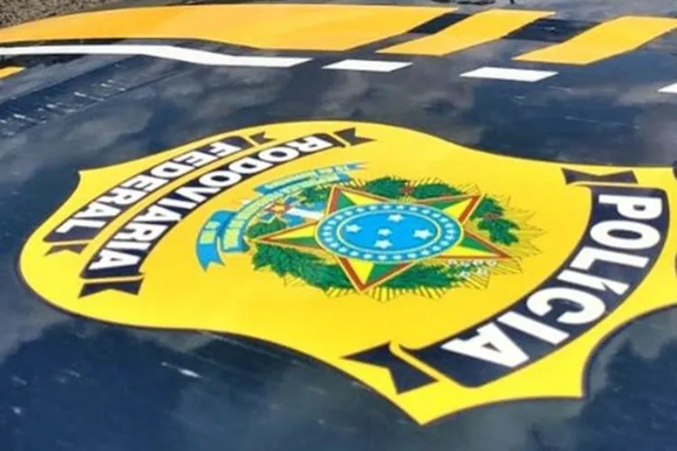 PRF cumpre mandado de prisão em Jequié durante fiscalização na BR-116