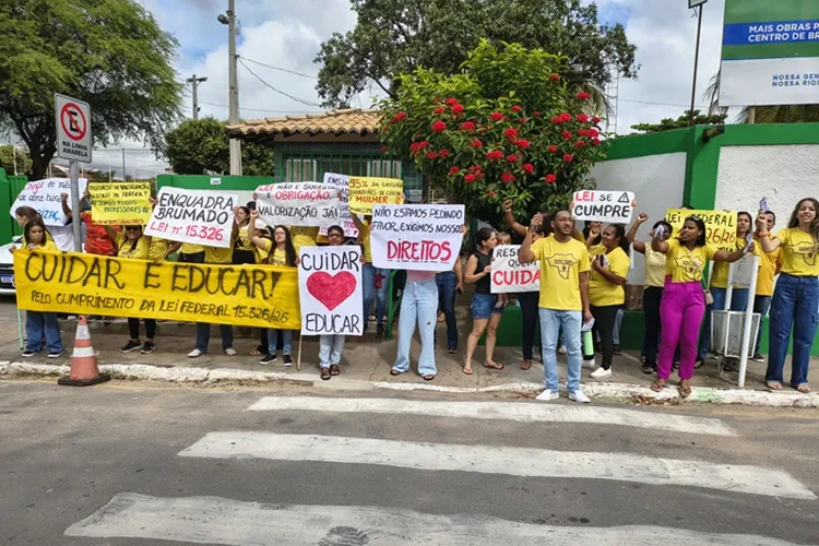 Cuidadores de creche deflagram greve em Brumado; prefeito garante está aberto ao diálogo