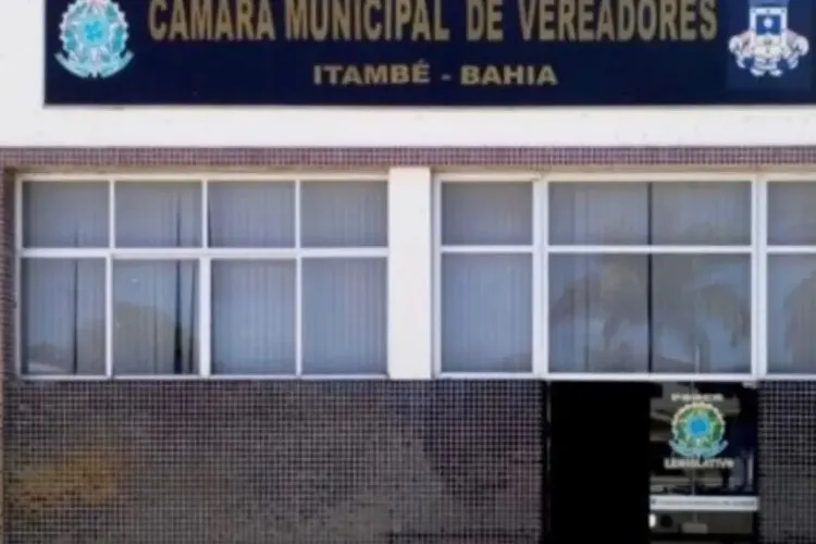Promotoria pede que Câmara de Vereadores de Itambé reduza 'apetite' em sessões