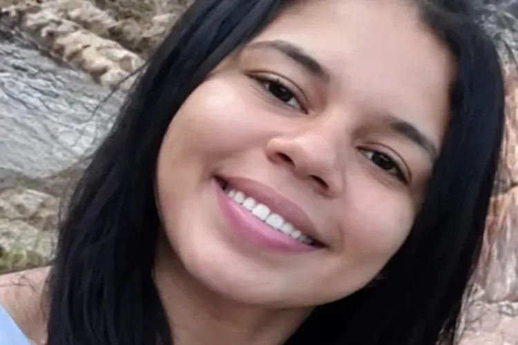 Feminicídio em Rio de Contas: Homem mata companheira e foge para área de mata