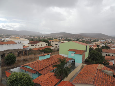 Brumado: Jovem é assaltada pela terceira vez em seis meses no bairro Santa Tereza