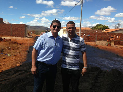 Prefeito de Malhada conhece dinâmica administrativa do município de Caculé