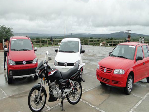 Brumadenses participam de bingo beneficente